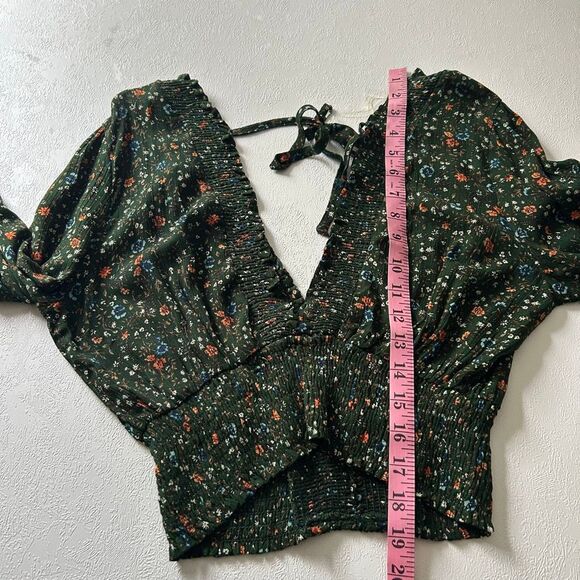 Windsor Floral Smocked Long Sleeve Crop Top | Deep V-Neck Open Back Tie | Size M - Picture 5 of 6